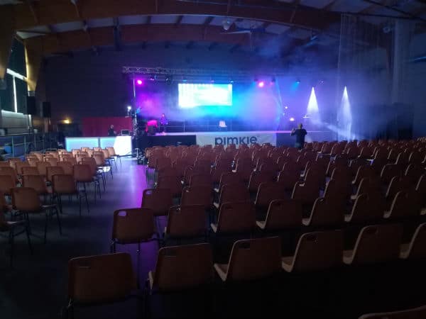 présentateur de spectacles de danse-répétition-mise en place