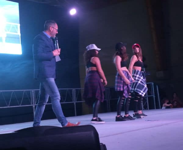 présentateur de spectacle de danse-show-numéros