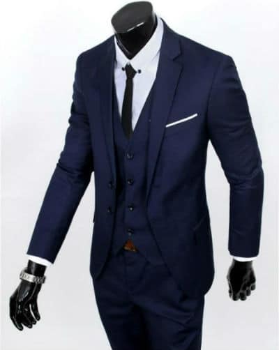 bon animateur micro-style-costume-adapté