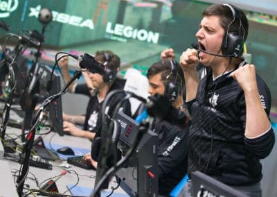 commentateur esport-caster-shoutcaster